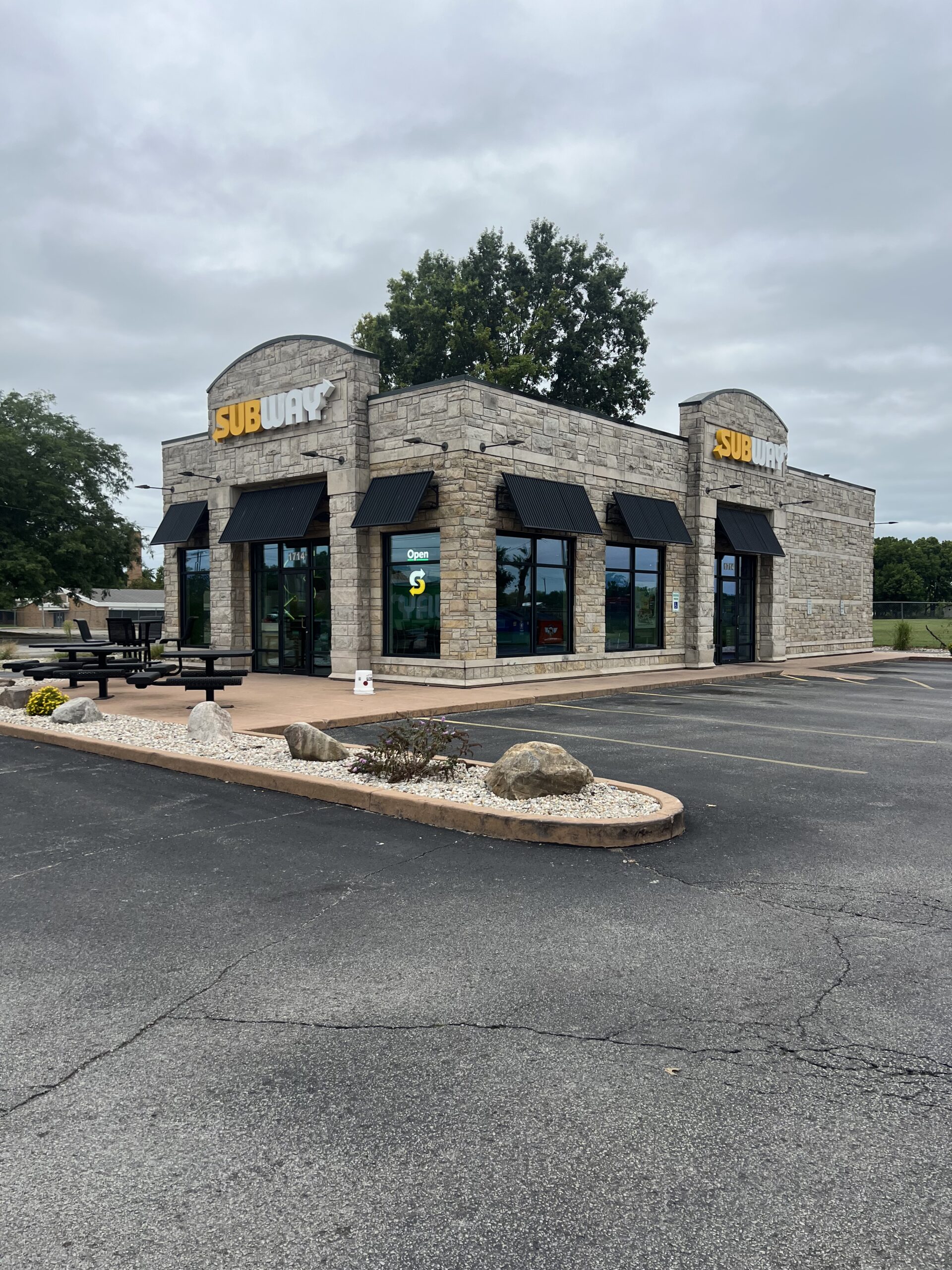 Sustainable Architecture at LEED Subway Restaurant