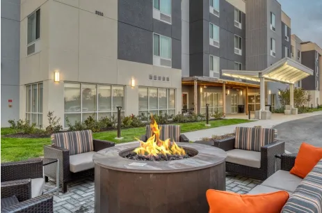 TownePlace Suites Indianapolis Airport outdoor seating area