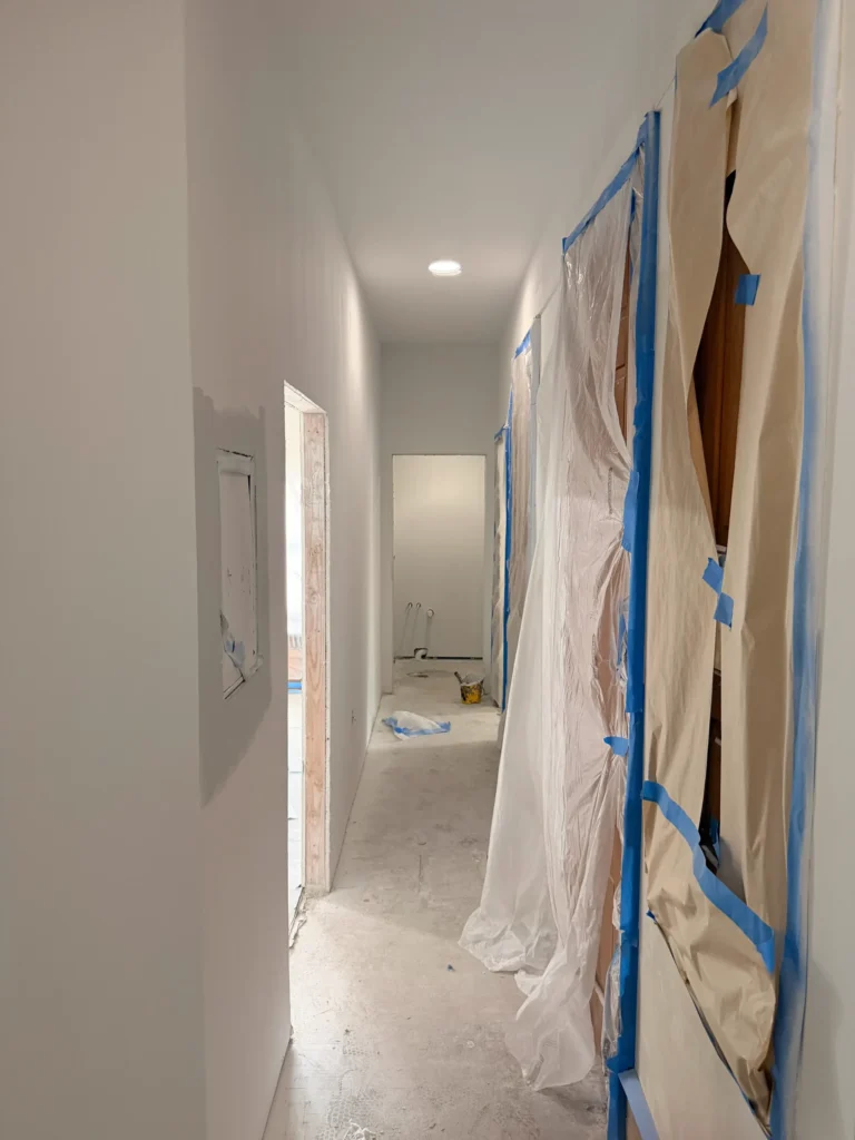 Kokomo apartment passage before
